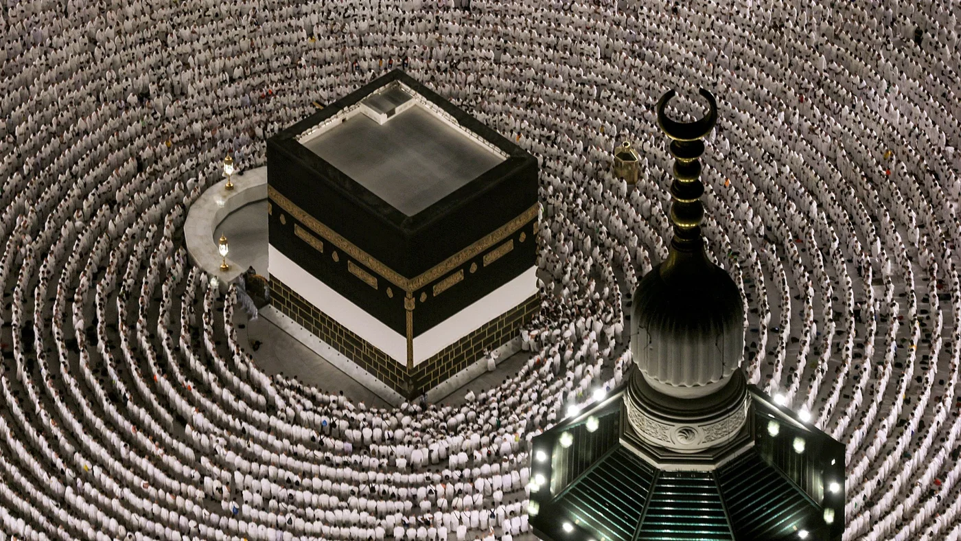 Bagaimana Umat Islam Menunaikan Ibadah Haji?
