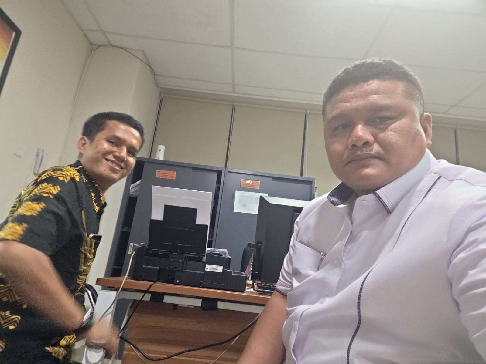 Pengacara Laporkan Dugaan Pemasangan Pagar dan Masuk Pekarangan Tanpa Izin ke Polres Metro Bekasi Kota Pengacara Laporkan Dugaan Pemasangan Pagar dan Masuk Pekarangan Tanpa Izin ke Polres Metro Bekasi Kota
