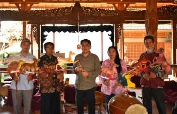 Inovasi Wayang Kancil berbasis Digital di Sanggar Seni Madhangkara-Karanganyar Inovasi Wayang Kancil berbasis Digital di Sanggar Seni Madhangkara-Karanganyar