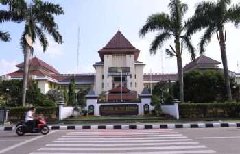 Pemkab Bekasi Terima Opini Disclaimer BPK, Pengamat Ingatkan: Itu Kebijakan Pemerintahan Sebelumnya