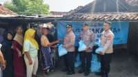 Polsek Paku Haji Gelar Jaga Jakarta On The Spot Dan Bagikan 30 Paket Sembako Kepada Warga Polsek Paku Haji Gelar Jaga Jakarta On The Spot Dan Bagikan 30 Paket Sembako Kepada Warga