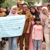 Jalan Rusak Tinggal Kenangan, Warga Malanggah Serang Kini Lebih Mudah ke Sekolah dan Puskesmas Jalan Rusak Tinggal Kenangan, Warga Malanggah Serang Kini Lebih Mudah ke Sekolah dan Puskesmas