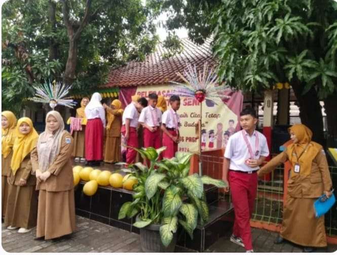 SDN Kamal 05 dan 06 Pagi Lepas 123 Siswa Kelas VI, Penuh Haru dan Semangat Raih Cita-cita