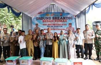 Hari Bhayangkara ke-80, Polda Banten Bedah Rumah Warga dan Salurkan 100 Paket Sembako