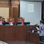 Bintang Mahaputera Adipradana Dibalas Jeruji Besi, Nadiem: Apakah Negara Sekejam itu?