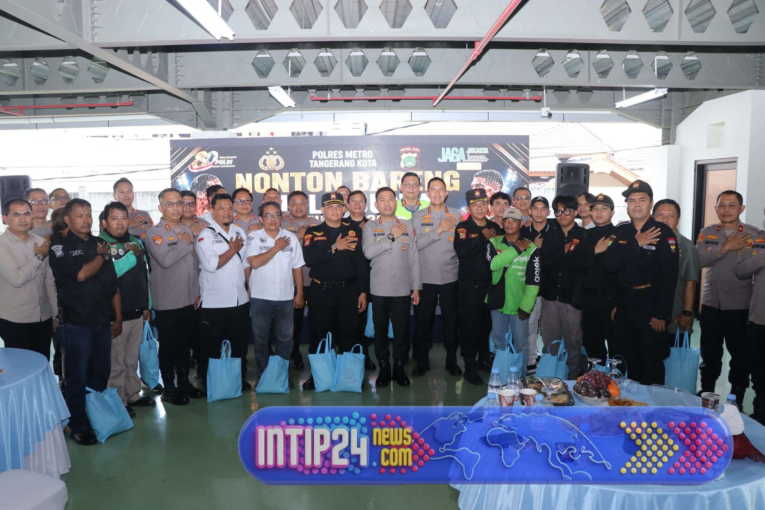 Polres Metro Tangerang Kota Gelar Nobar Piala Dunia 2026, Rangkul Sabuk Kamtibmas*