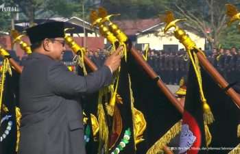 HUT ke-80 Bhayangkara, Polda Banten Raih Tanda Kehormatan Samkarya Nugraha Sakanti dari Presiden RI