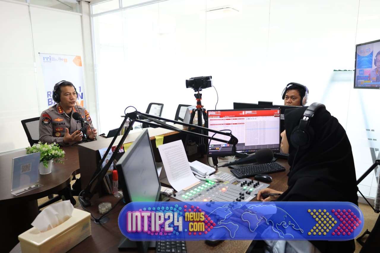 Peringati Hari Bhayangkara ke-80, Kabidhumas Polda Banten Paparkan Capaian dan Prestasi Polda Banten dalam Talkshow RRI Banten
