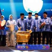 Gubernur Andra Soni: MTQ Jadi Sarana Membangun Generasi Qurani dan Perkuat Karakter Masyarakat Banten Gubernur Andra Soni: MTQ Jadi Sarana Membangun Generasi Qurani dan Perkuat Karakter Masyarakat Banten