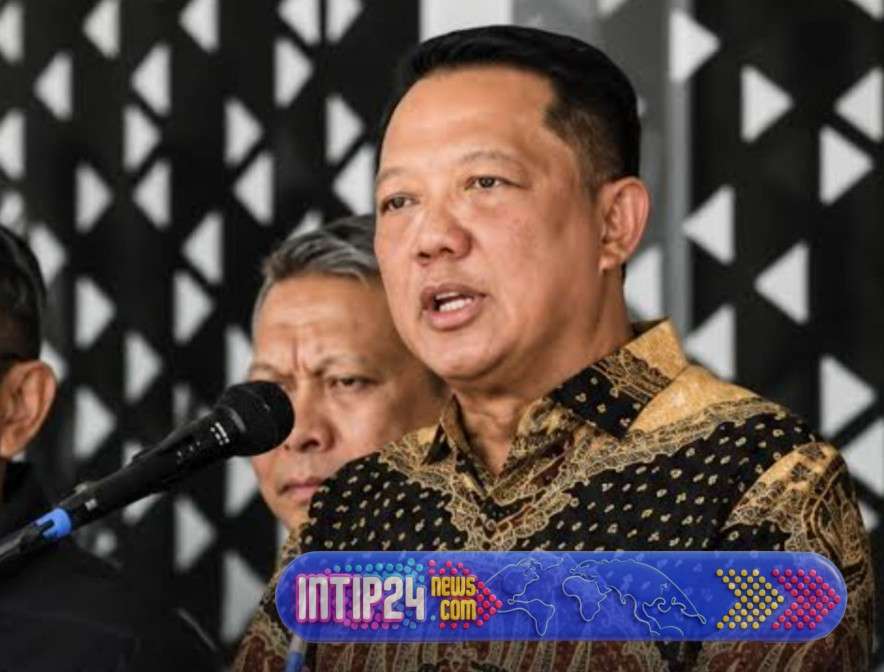FBI Dilibatkan Dalam Penyidikan Barang Bukti Kasus yang Menyeret Ex Jampidsus Febrie Adriansyah FBI Dilibatkan Dalam Penyidikan Barang Bukti Kasus yang Menyeret Ex Jampidsus Febrie Adriansyah