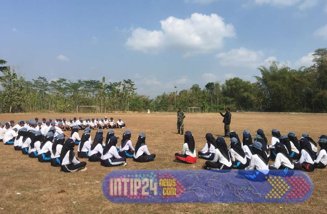 75 Anggota Paskibraka SMKN 1 Ponjong Disambut Panewu, Latihan Hari Pertama Berjalan Lancar