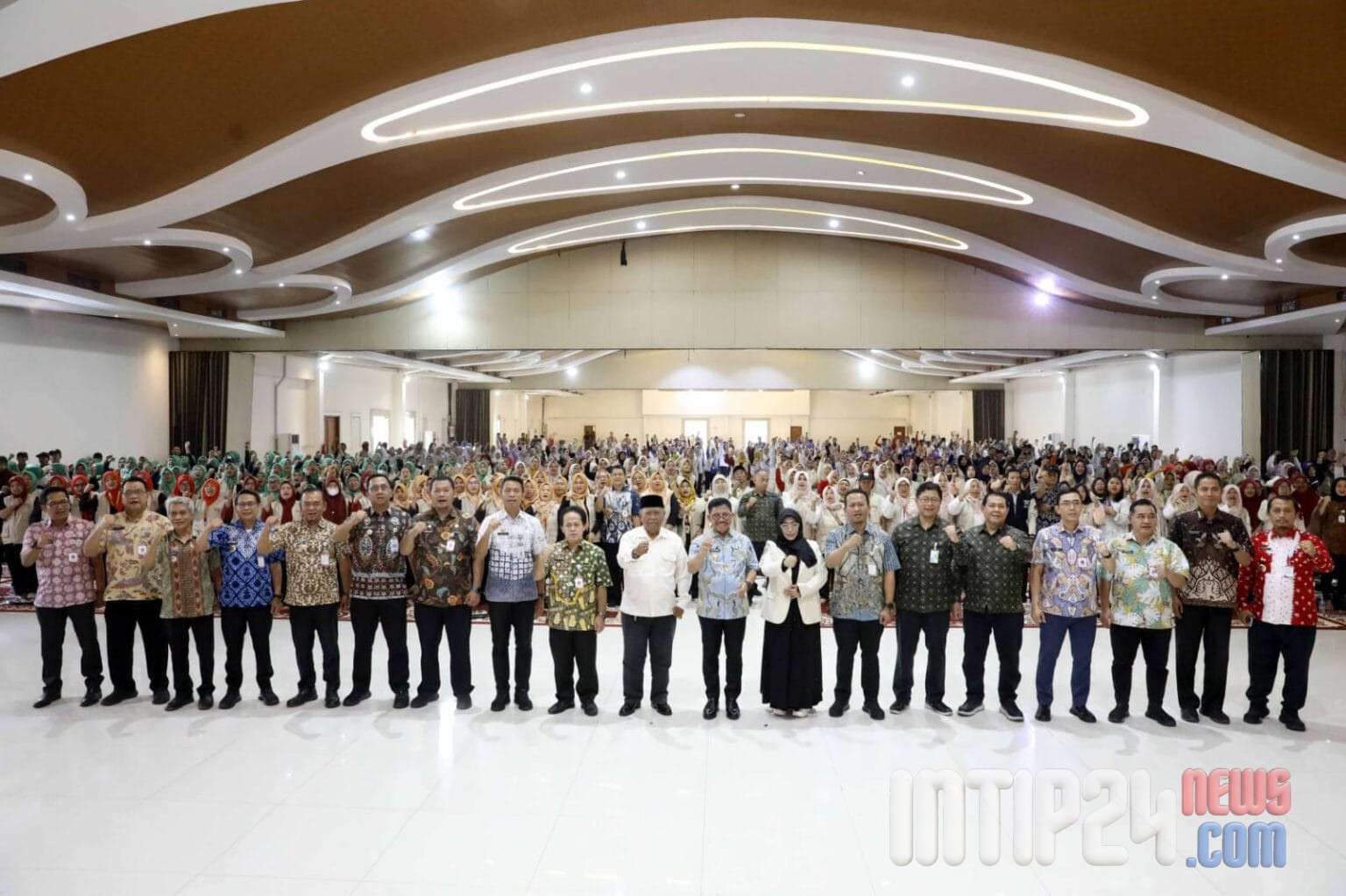 Kukuhkan Pengurus IPSM 2026–2031, Sachrudin Perkuat Peran PSM Lewat Insentif dan BPJS Ketenagakerjaan