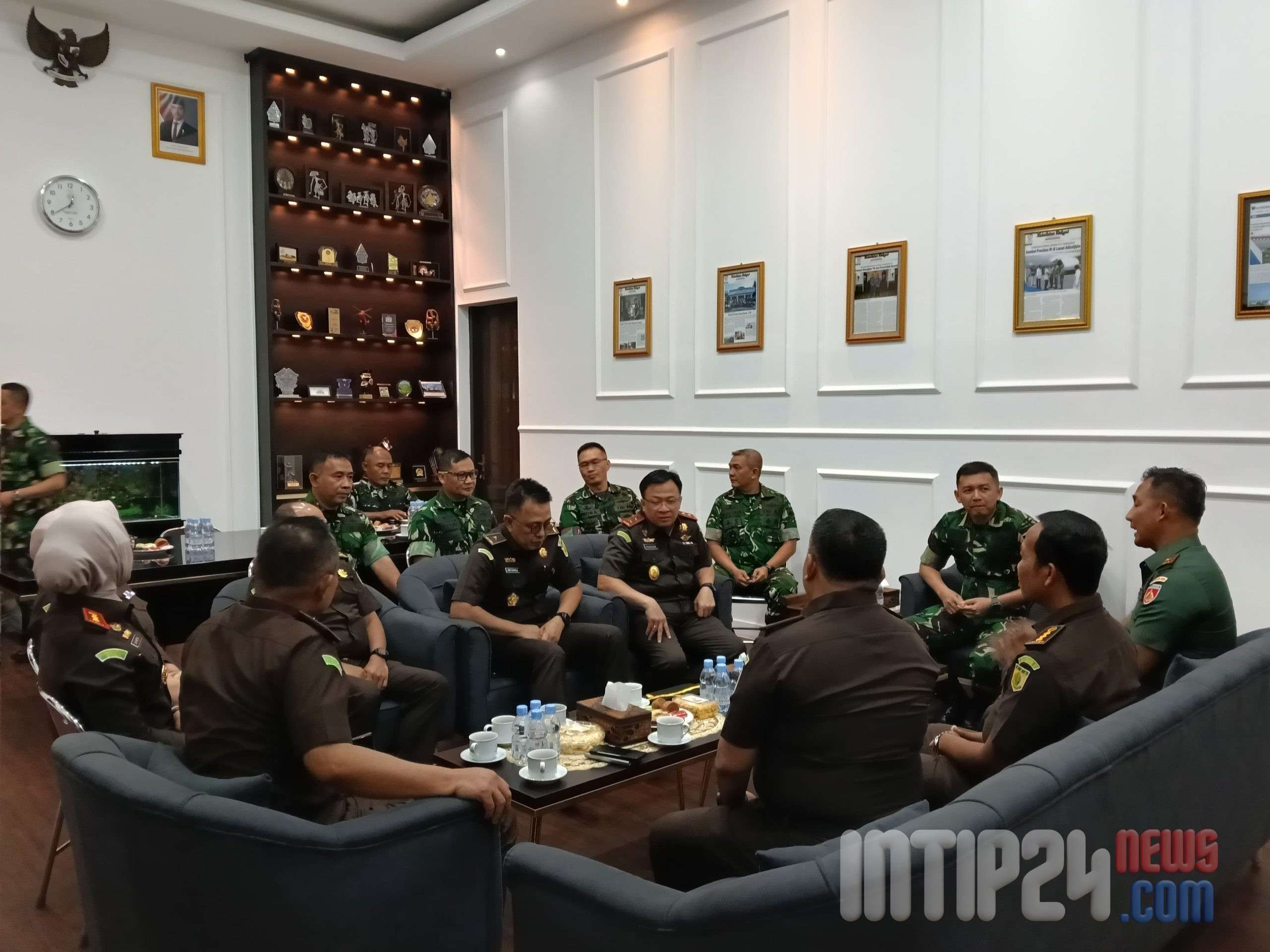 Jajaran Kejaksaan DIY Silaturahmi ke Korem 072/Pamungkas, Komitmen Jaga Kamtibmas dan Sinergitas