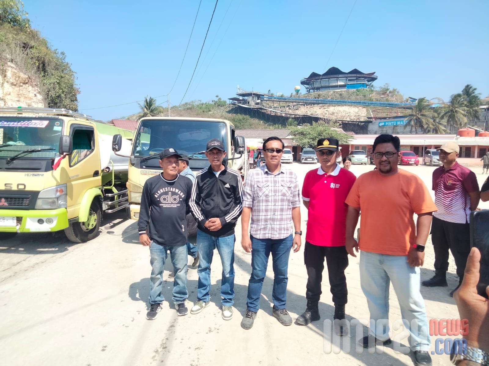Sinergi Peduli Kemarau, On The Rock Salurkan 100 Tanki Air Bersih untuk Warga Gunungkidul