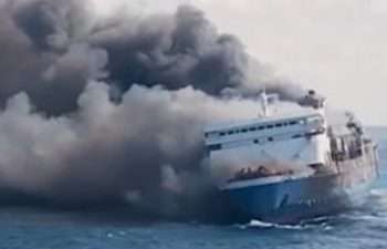 KM Mutiara Santosa 2 Terbakar di Perairan Sumenep, 5 Orang Meninggal 41 Belum Ditemukan