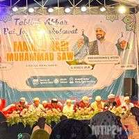 Ribuan Jemaah Padati Tablug Akbar Maulid Nabi di Desa BAI JAYA PASER, Hadirkan Penceramah Habib dari Malaysia