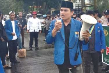 Antrean BBM Tak Kunjung Teratasi, Sekretaris PC PMII Kota Pekanbaru Desak Pemprov Riau dan Pertamina Bertindak