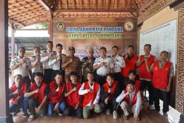 IMG-20261015-WA0054-375x250 Bapas Wonosari Tanamkan Harapan Baru: 11 Klien Pemasyarakatan Dibekali Kemandirian Lewat Bimbingan Ketahanan Pangan